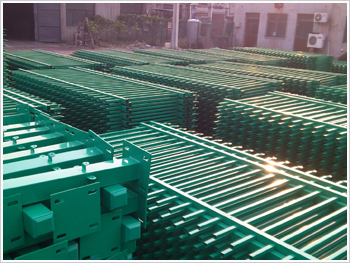 三横杠锌钢护栏