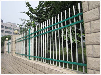 街道围墙锌钢护栏